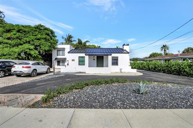 Foto del edificio - 3671 NE 11th Ave