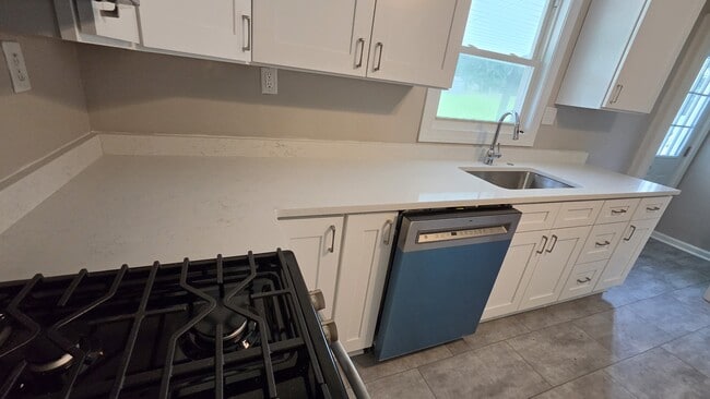 Building Photo - 3450 Westridge Ln