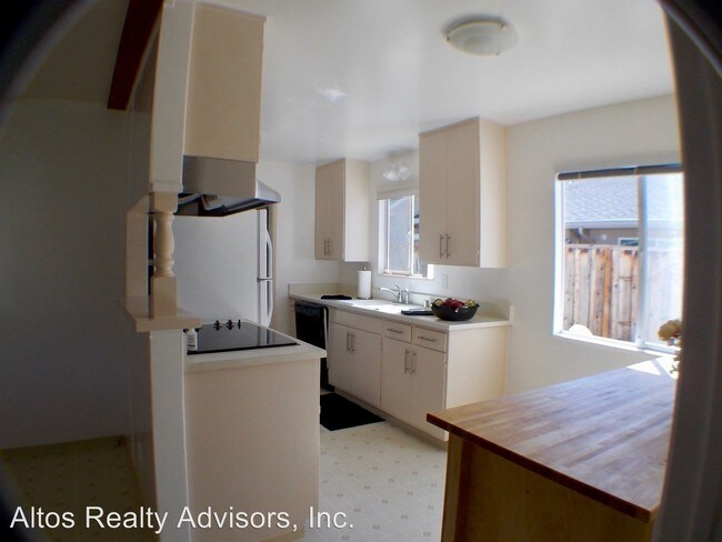 Building Photo - 4 br, 2 bath House - 1332 Nelson Way