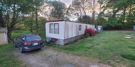 Building Photo - 8364 Cedar St