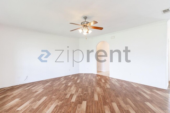 Foto del edificio - 1803 Jesse Dr