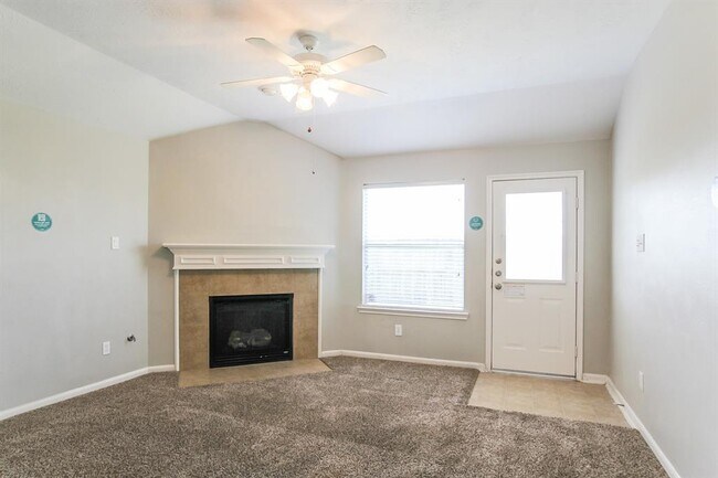 Foto del edificio - 10602 Harbor Canyon Dr