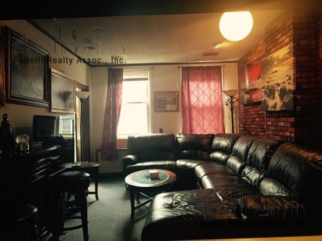 Foto del edificio - 3 bedroom in Boston MA 02113