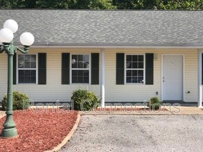 Building Photo - 605 1/2 Old Creal Springs Rd
