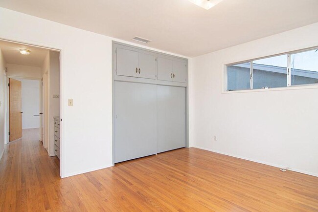 Building Photo - 6525 Del Cerro Blvd