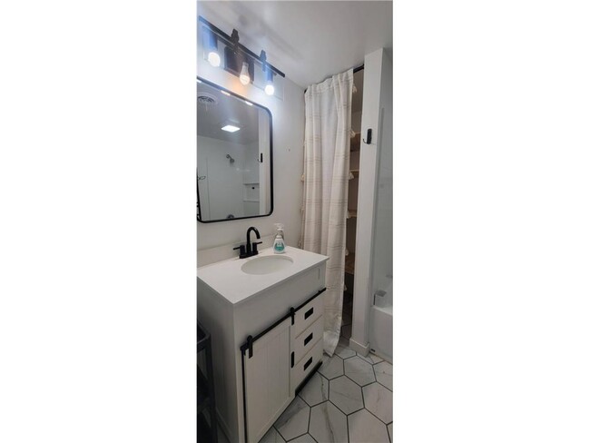 Foto del edificio - 16477 21st St S