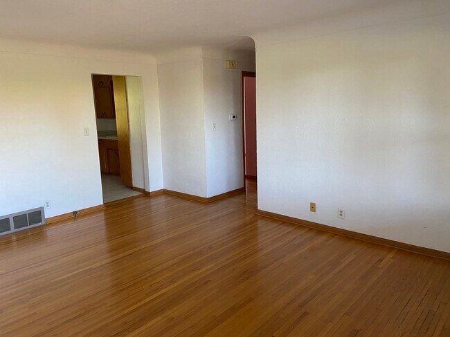 Foto del edificio - 223 17th Ave N