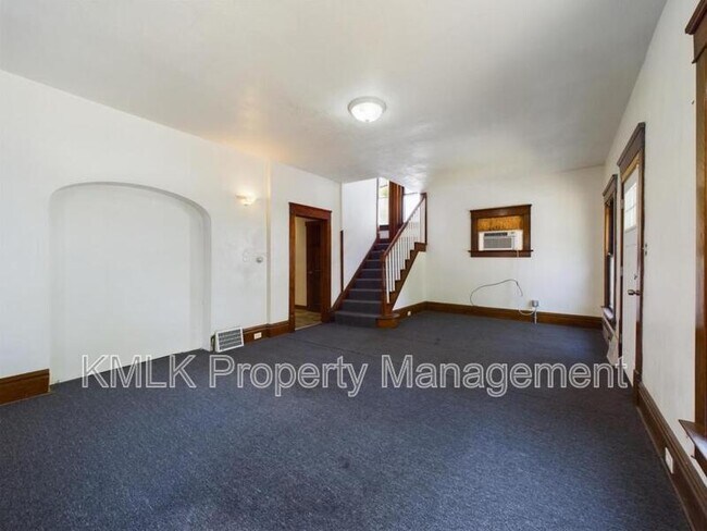 Foto del edificio - 708 Kling St