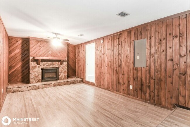 Foto del edificio - 2091 Luana Dr E, Jacksonville, FL 32246