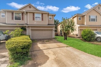 Building Photo - 16007 Sandy Path Ln