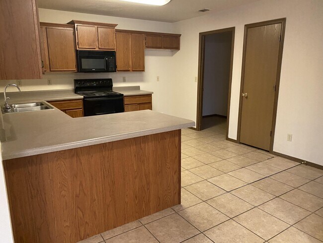 Building Photo - 8201 US-271