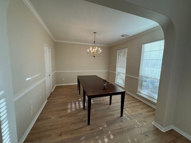 Foto del edificio - 1751 Heddon Falls Dr