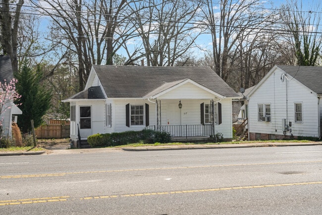 Building Photo - 617 W Garrison Blvd