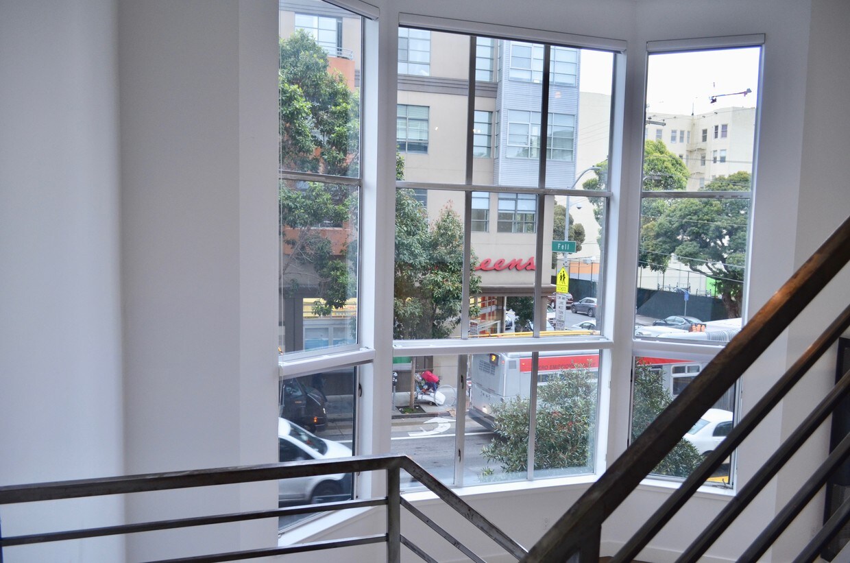 Primary Photo - 301 Gough St