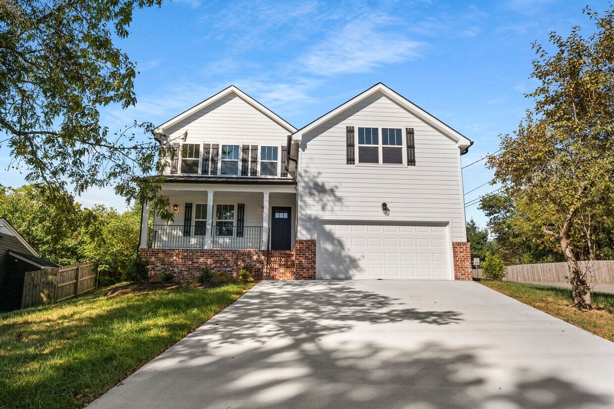 Beautiful Newer Construction Home in Old Hickory – 3 Bed, 2.5 Bath - Beautiful Newer Construction Home in Old Hickory – 3 Bed, 2.5 Bath