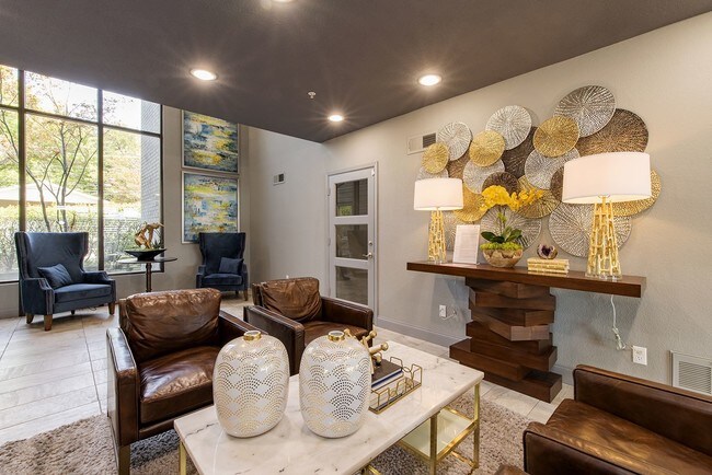 Halston Apartments Dallas, TX