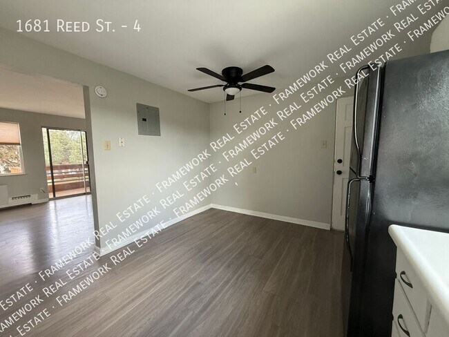 Foto del edificio - 1681 Reed St