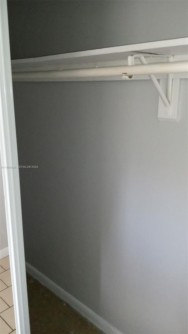 Foto del edificio - 1855 Cleveland St