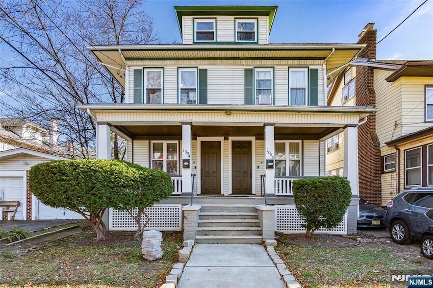 Primary Photo - 1054-1056 Hunterdon Street Unit Leftside