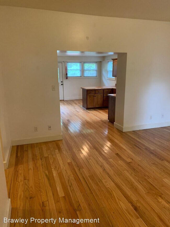 Foto del edificio - 4 br, 2 bath House - 609 S. Washington St