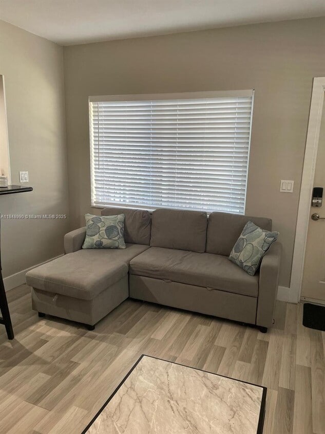 Primary Photo - 2200 S Ocean Dr
