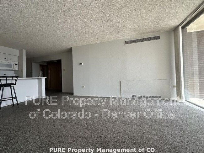 Building Photo - 1020 15th St