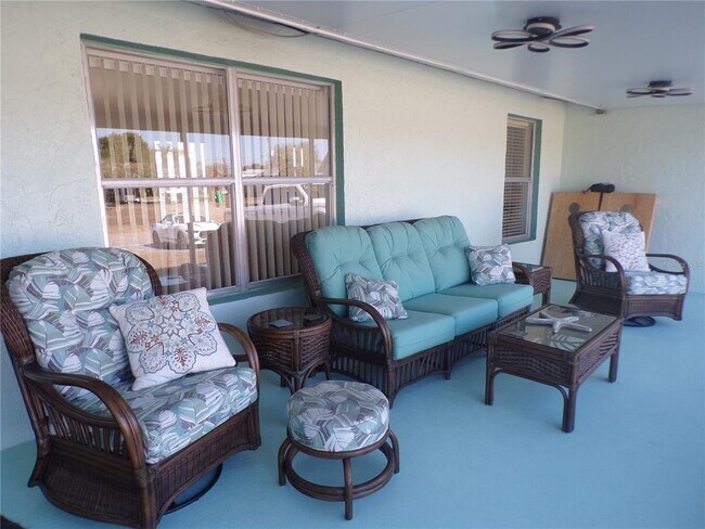 Foto del edificio - 27097 Omni Ln