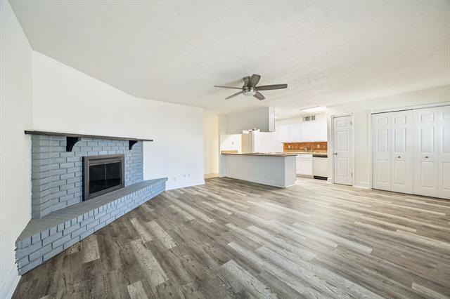 Foto del edificio - 4218 Crestwood Dr