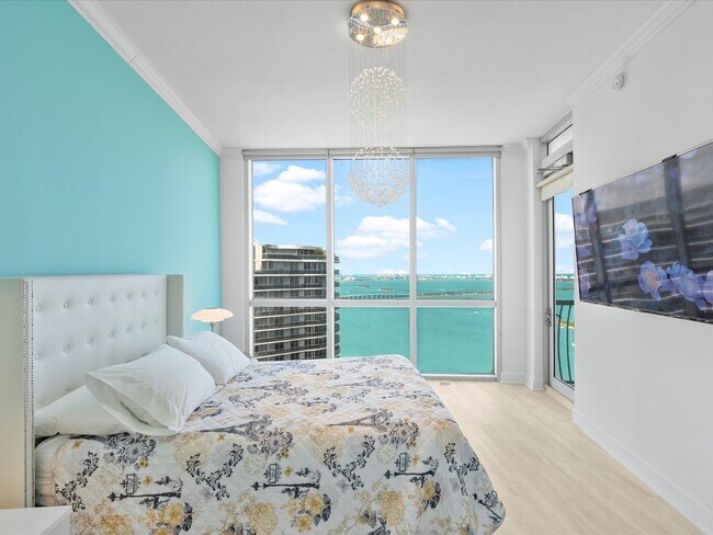 Foto del edificio - 1750 N Bayshore Dr