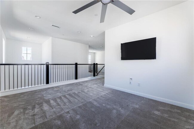 Foto del edificio - 20825 Acorn Circle, Los Angeles, CA 91326 ...