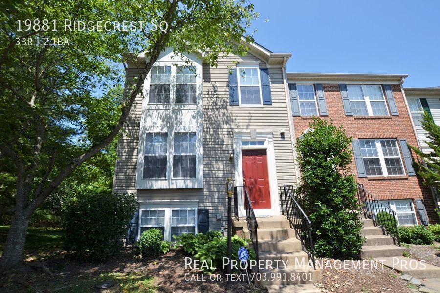 Primary Photo - 3 Bedroom End Unit In Riverside Villages F...