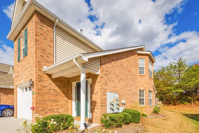 Foto del edificio - 6972 La Christa Way