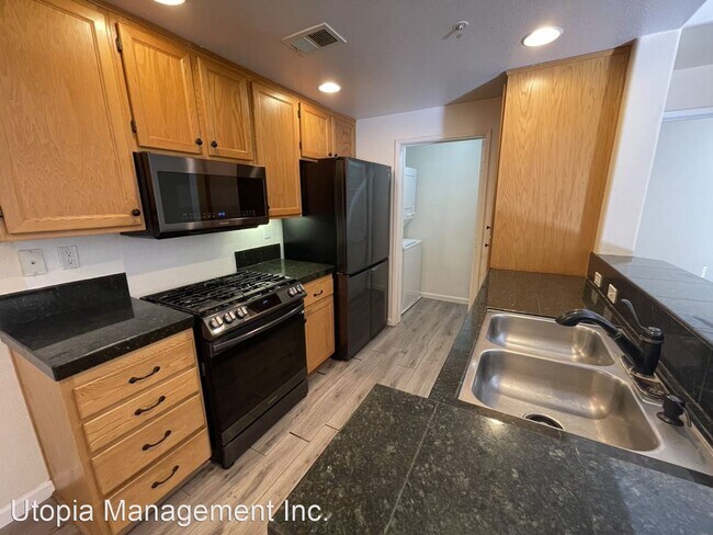 Foto del edificio - 2 br, 2 bath House - 1875 Cannes Pl Unit #324