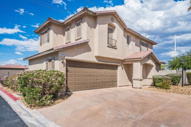 Foto del edificio - 3 BEDROOM HOUSE WITH OPEN FLOOR PLAN !!