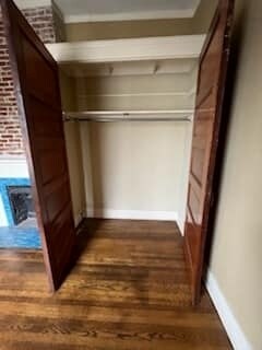 armario del dormitorio n.º 3 - 37 S McLean Blvd