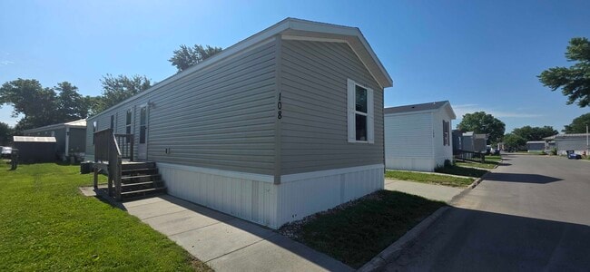 Building Photo - 3510 N 9th St