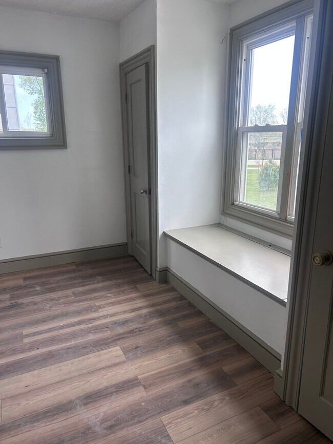 Foto del edificio - 6010 Bower Ave