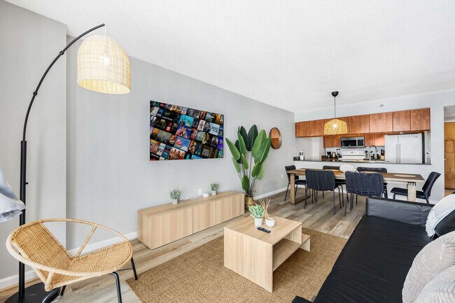 Foto del edificio - 1 SE 12th St