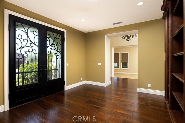 Building Photo - 19 Corn Flower St