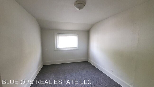 Building Photo - 1 br, 1 bath House - 825 1/2 Park Avenue