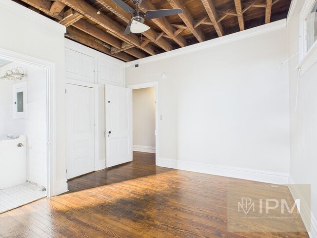 Building Photo - 219 S Union St