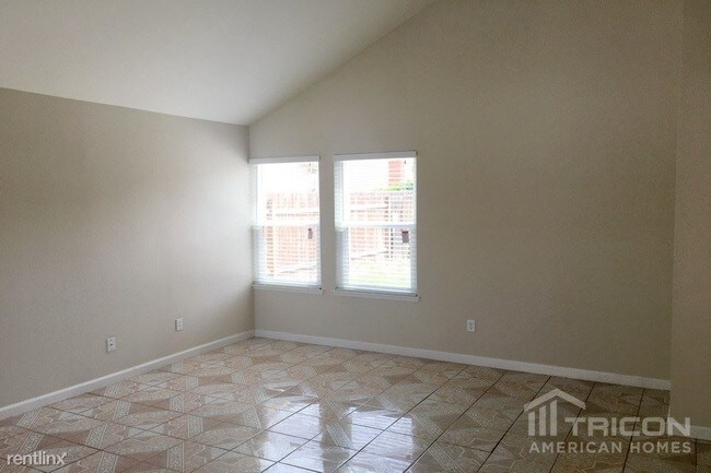 Foto del edificio - 1139 N Mulberry Ave
