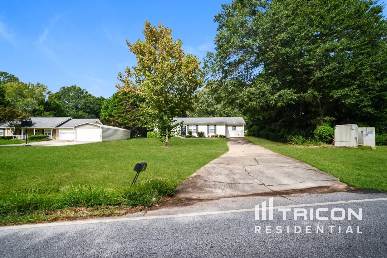 Primary Photo - 31 McGiboney Rd