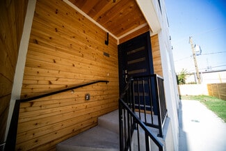 Building Photo - 237 Urbane Crst Dr