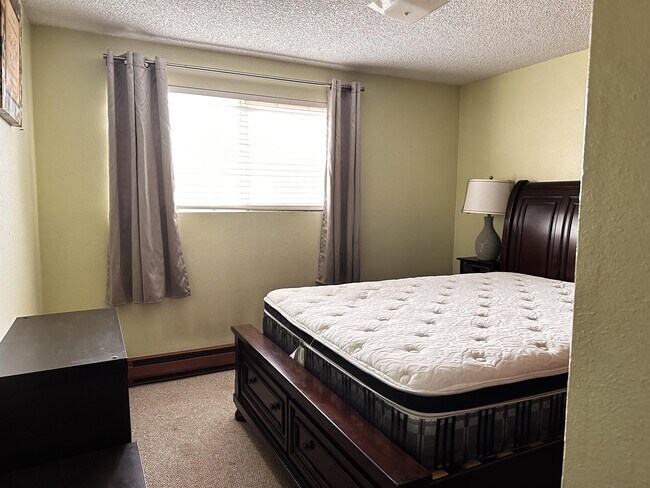 Foto del edificio - 766 Ocean Ct NW