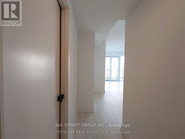 Photo du bâtiment - 35 Rolling Mills Rd