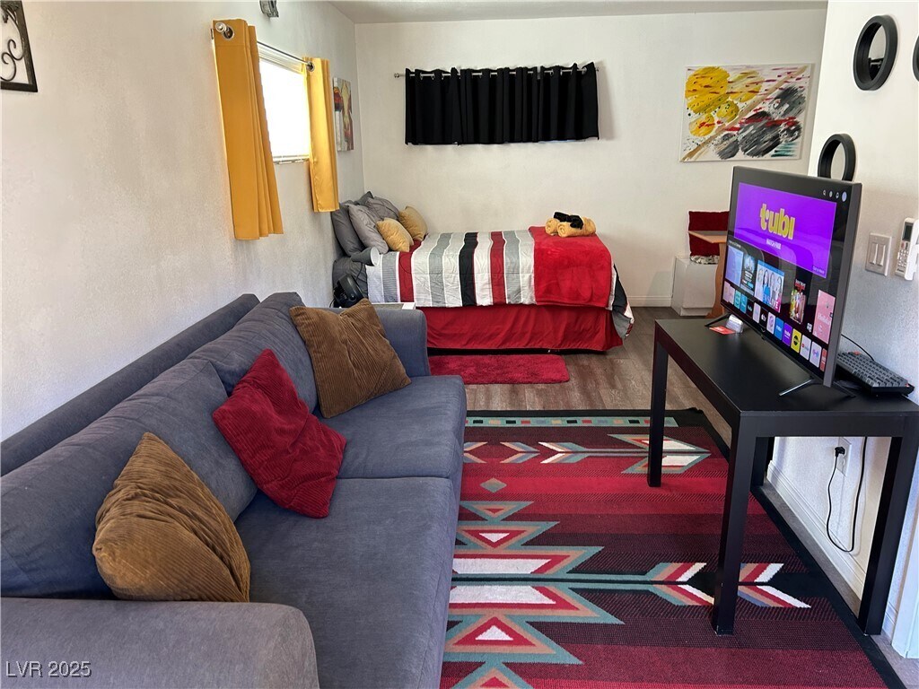 Foto principal - 308 S 10th St