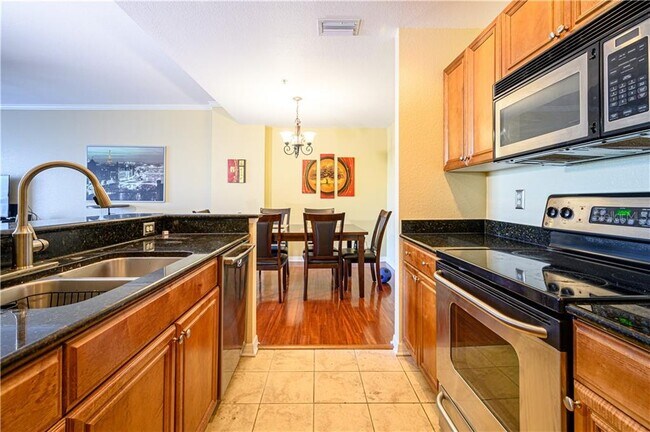Building Photo - 700 S Harbour Island Blvd