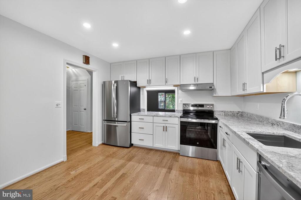 Foto principal - 4843 Sangamore Rd