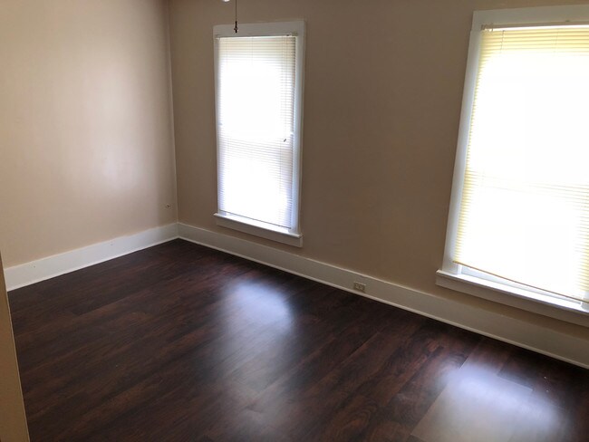 Building Photo - 2809 Archwood Ave